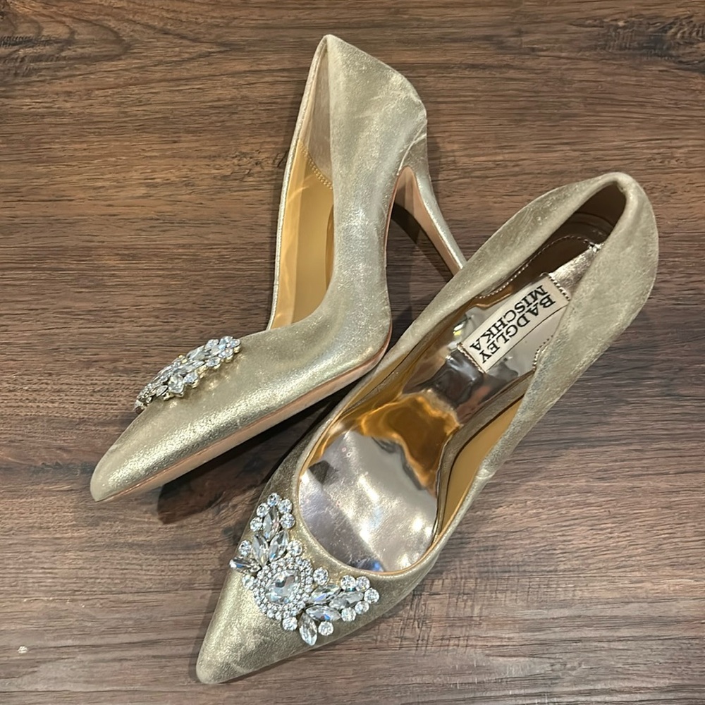 Badgley Mischka Gold Heels Shoes
